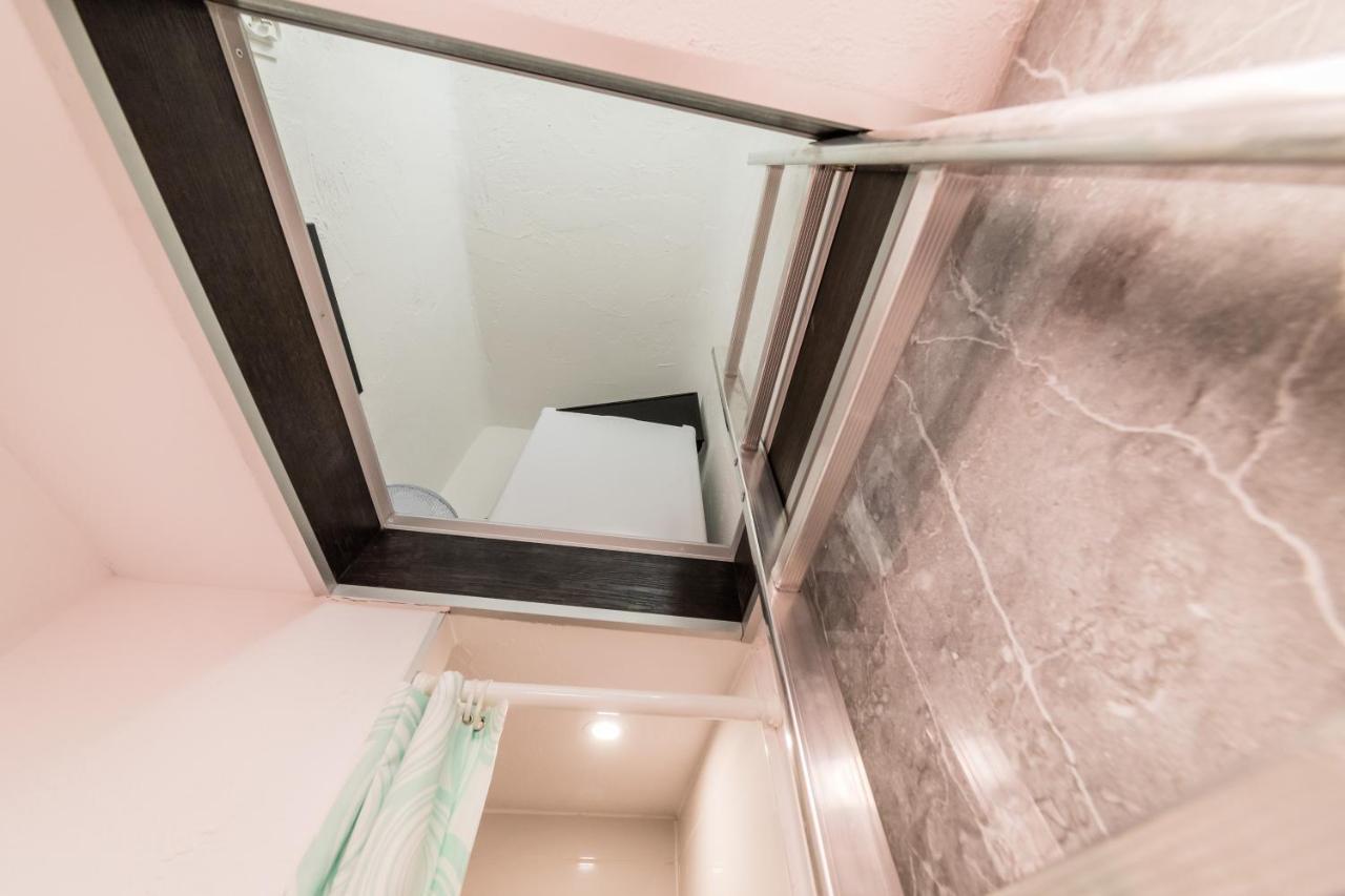 Micro Apartments 2,5 Qm - Najmniejsze Apartamenty Swiata 2,5 Mkw Красков Екстериор снимка